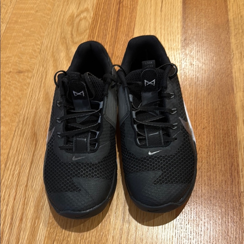 Nike Black Athletic Training Shoes Lightweight Mesh